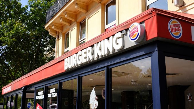 Parisians Can Pay Crypto to Charge Phones at Burger King – Is Crypto Adoption on the Rise?