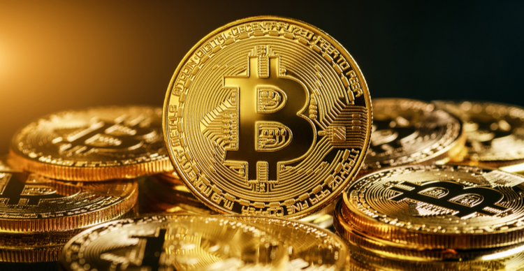 A diversified portfolio with gold and Bitcoin makes sense as Bitcoins trading volume rises Golds stability offsets Bitcoins volatility