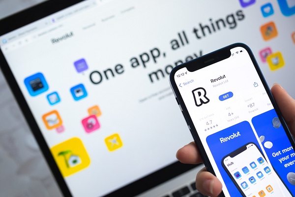 Revolut and MetaMask unveil Revolut Ramp for seamless crypto transactions