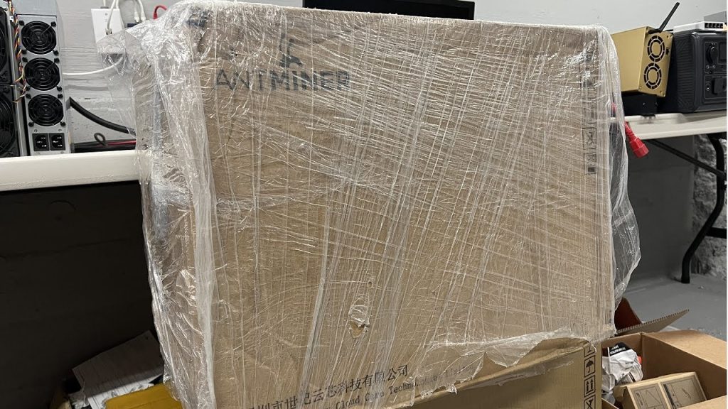 BITMAIN ANTMINER KS3 94THs UNBOXING AND TEARDOWN